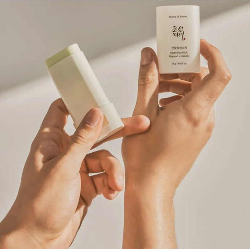 Matte Sun Stick : Mugwort+Camelia SPF50 PA++++